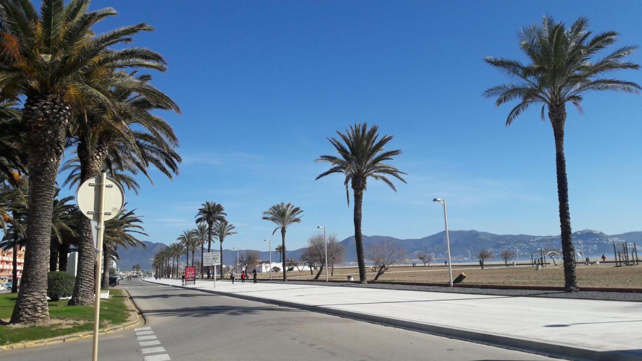Karina Beach-4 Empuriabrava Bagian luar foto